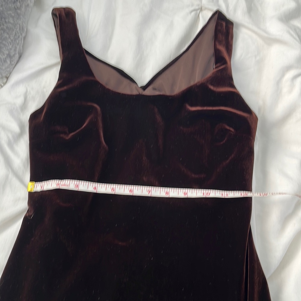 Niki Lucas long burgundy velvet dress size 6. Prom, homecoming